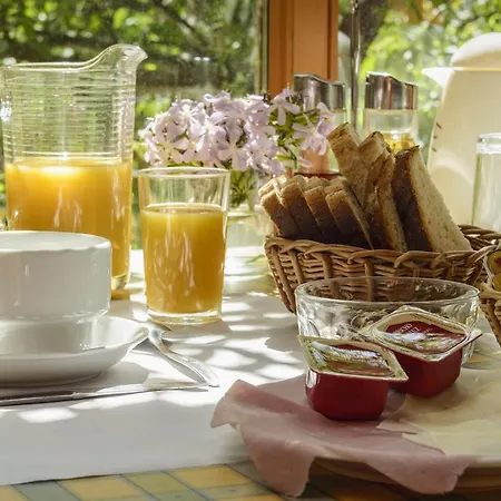 De Montana Uson Szálloda Hecho