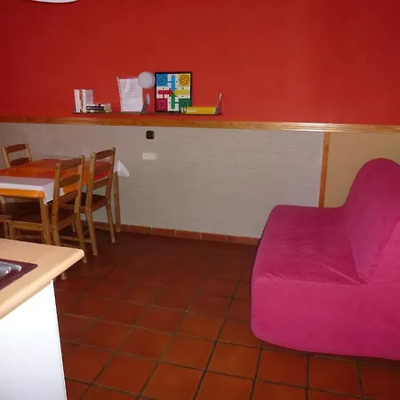 De Montana Uson Hotel
