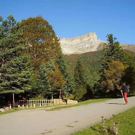 De Montana Uson Szálloda Hecho