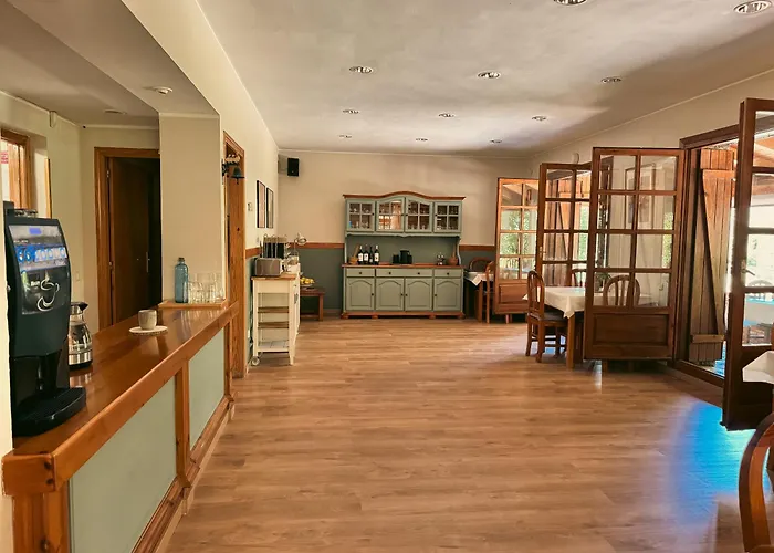 מלון De Montana Uson *