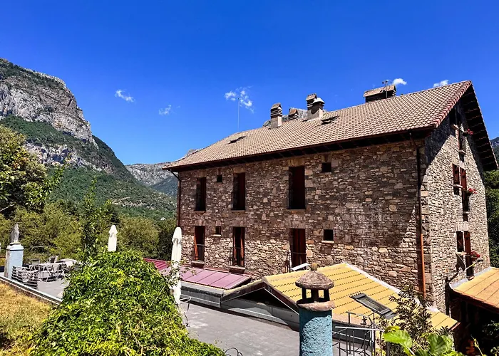 מלון De Montana Uson הצ'ו