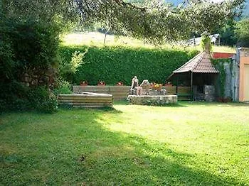 De Montana Uson فندق